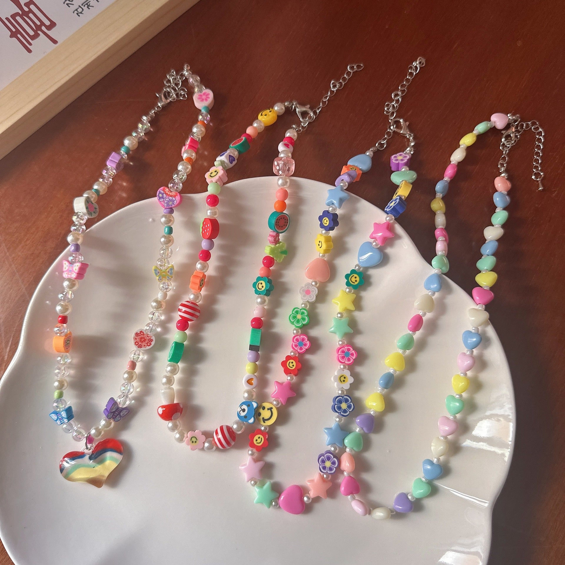 Collier Perles & Smiley — Look Aesthetic — IDEALYS Teen